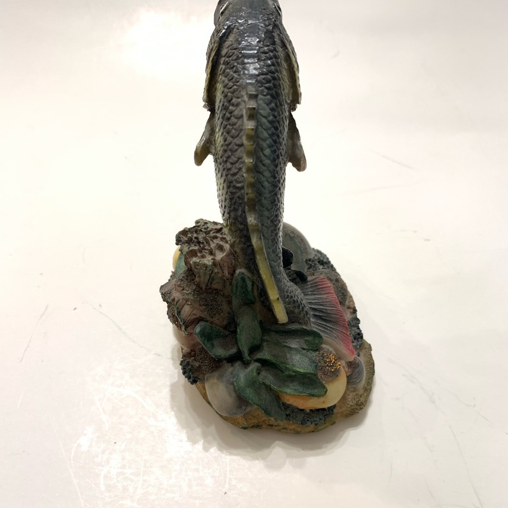 Fish Statue - Picture 9 of 10